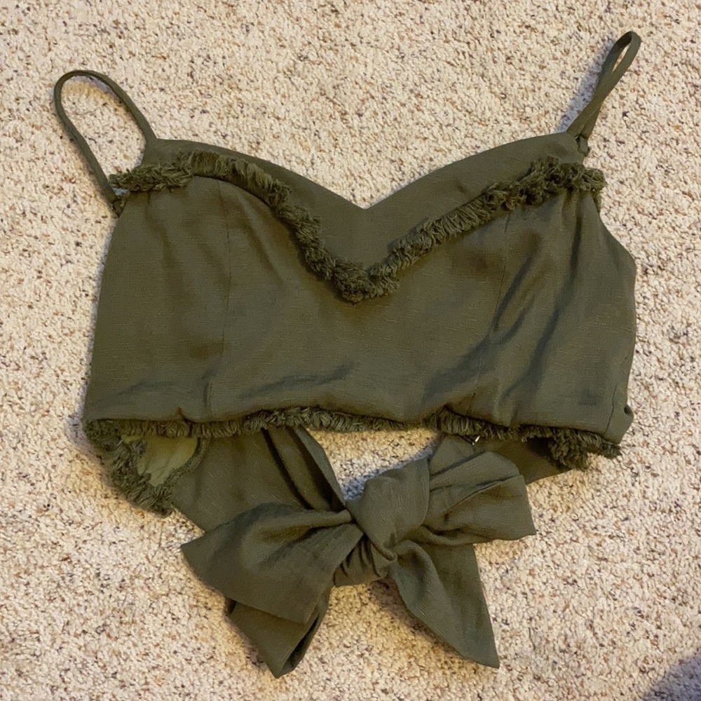 Backless crop top/tank top with tie. Adjustable